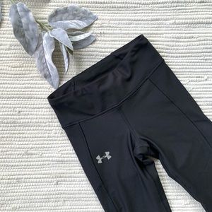 NWOT under armor heat gear leggings E-019